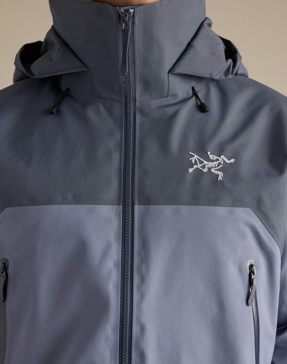 Arc'teryx Beta AR Unisex GORE-TEX PRO Hooded Hardshell Jacket in Two-Tone Blue-Grey